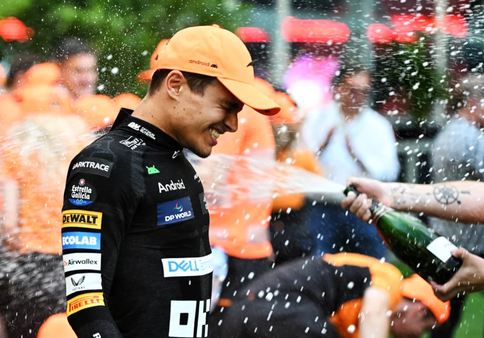 Juara F1 Beri Peringatan ke Red Bull Setelah Kemenangan McLaren